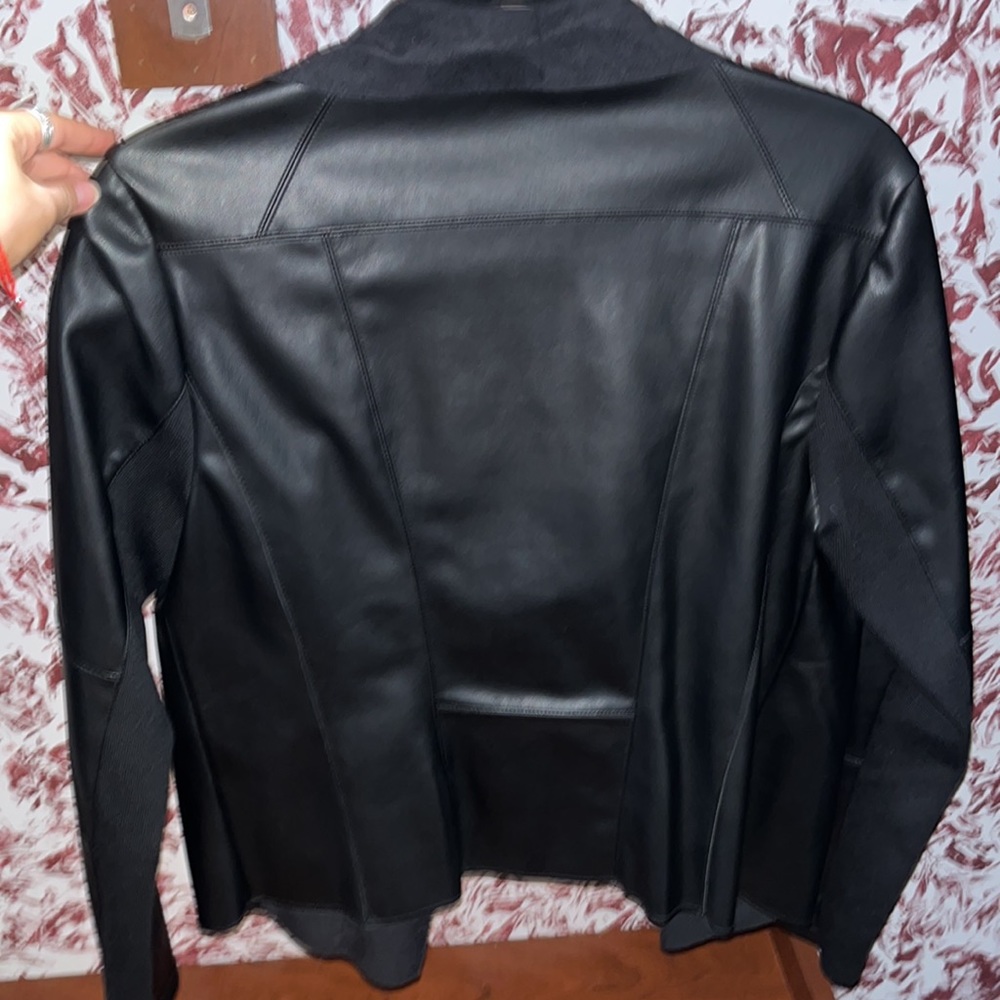 leather jacket - Picture 3 of 3